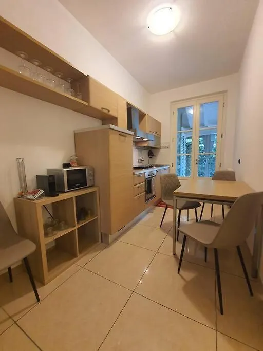 La Casa Di Elena Versilia - Two Apartments Marina di Pietrasanta 0*,  Italy