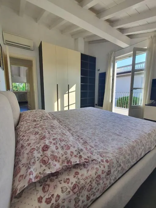La Casa Di Elena Versilia - Two Apartments Marina di Pietrasanta