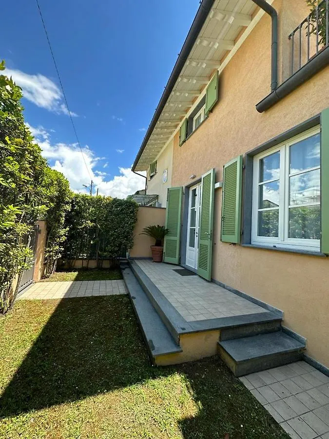 La Casa Di Elena Versilia - Two Apartments Marina di Pietrasanta