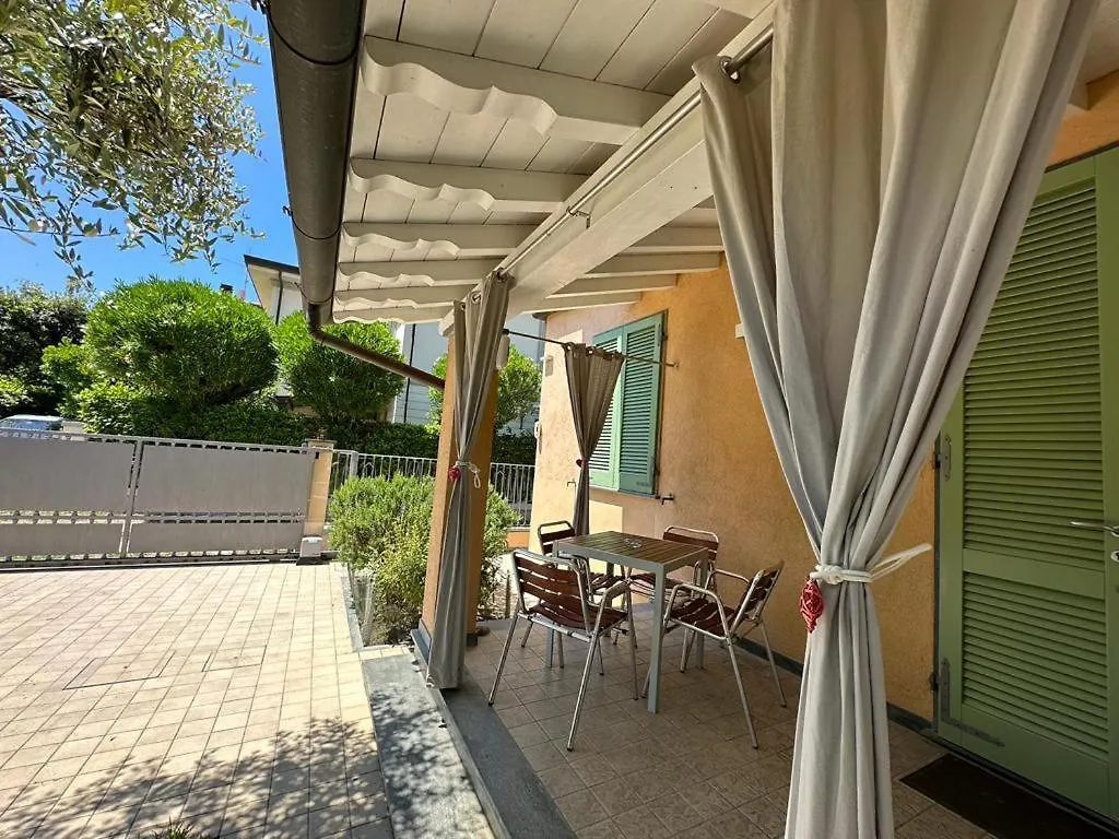 La Casa Di Elena Versilia - Two Apartments Marina di Pietrasanta