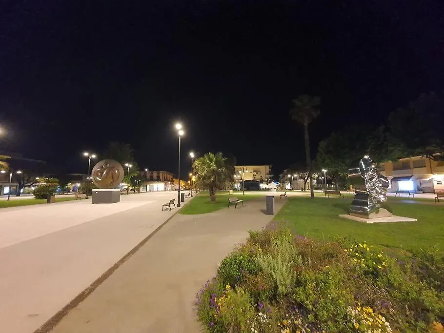 La Casa Di Elena Versilia - Two Apartments Marina di Pietrasanta
